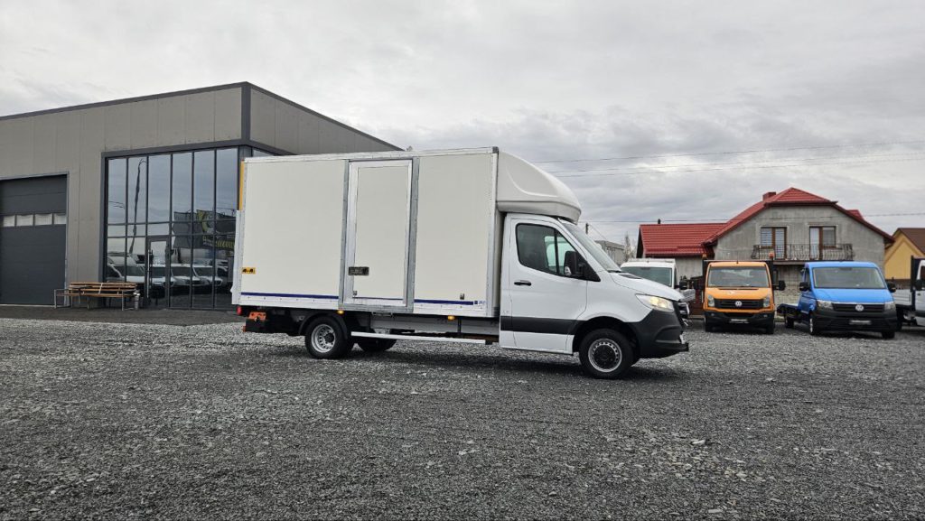 Mercedes Benz Sprinter 516  2021