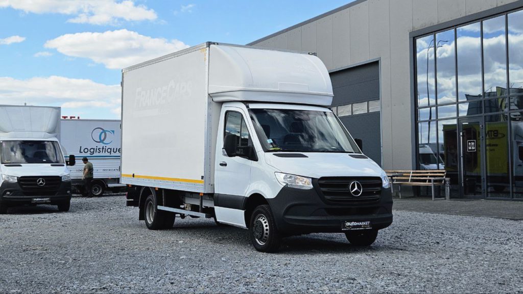 Mercedes Benz Sprinter 2021