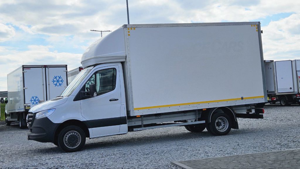 Mercedes Benz Sprinter 2021