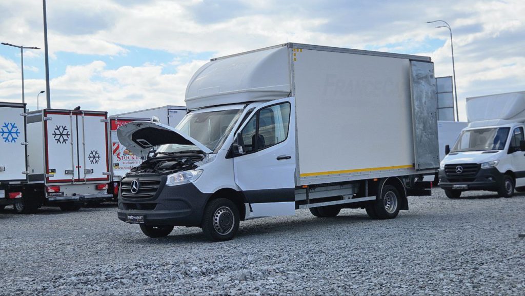 Mercedes Benz Sprinter 2021