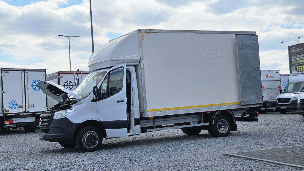 Mercedes Benz Sprinter 2021