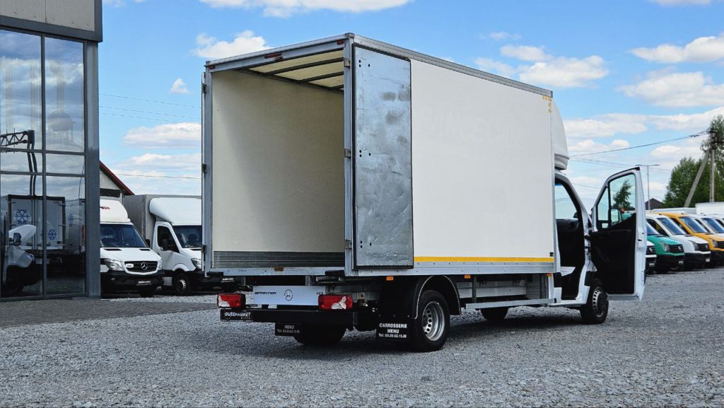 Mercedes Benz Sprinter 2021