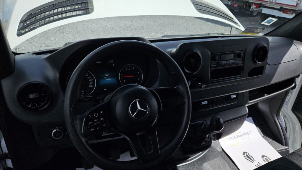 Mercedes Benz Sprinter 2021
