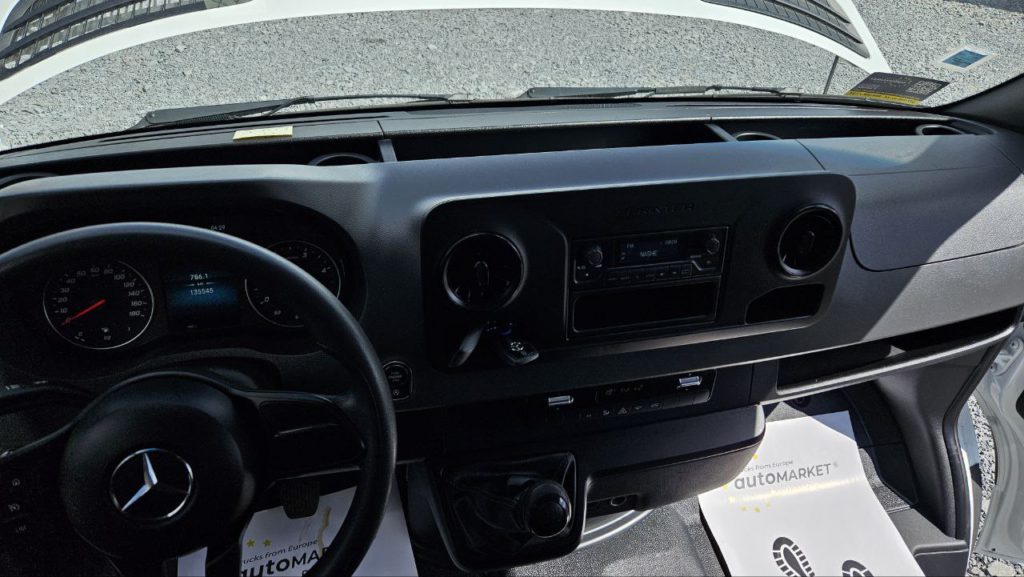 Mercedes Benz Sprinter 2021