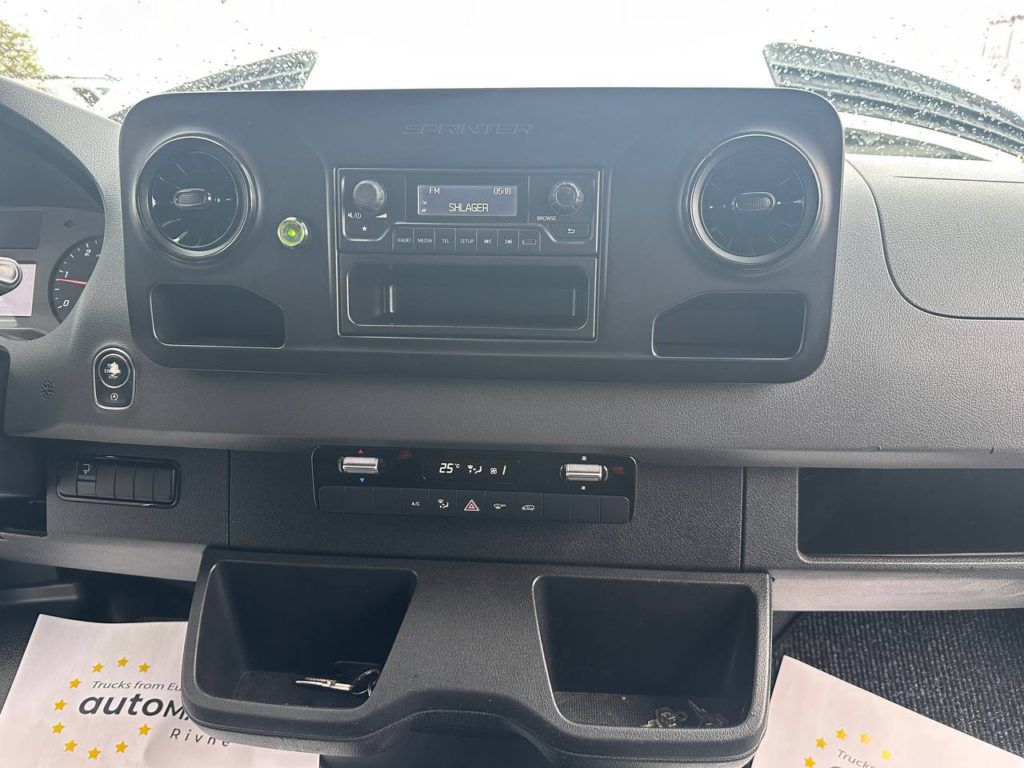 Mercedes Benz Sprinter 2020