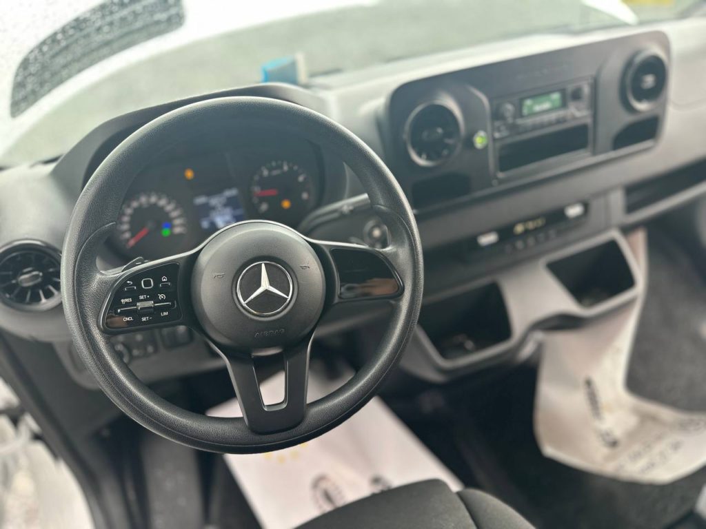Mercedes Benz Sprinter 2020