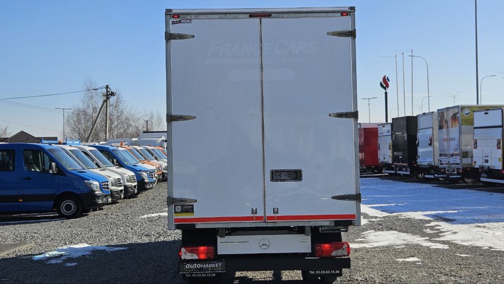 Mercedes Benz Sprinter 2021