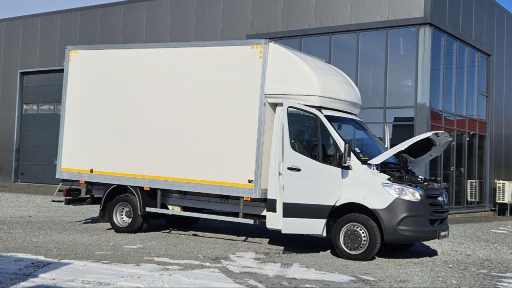 Mercedes Benz Sprinter 2021
