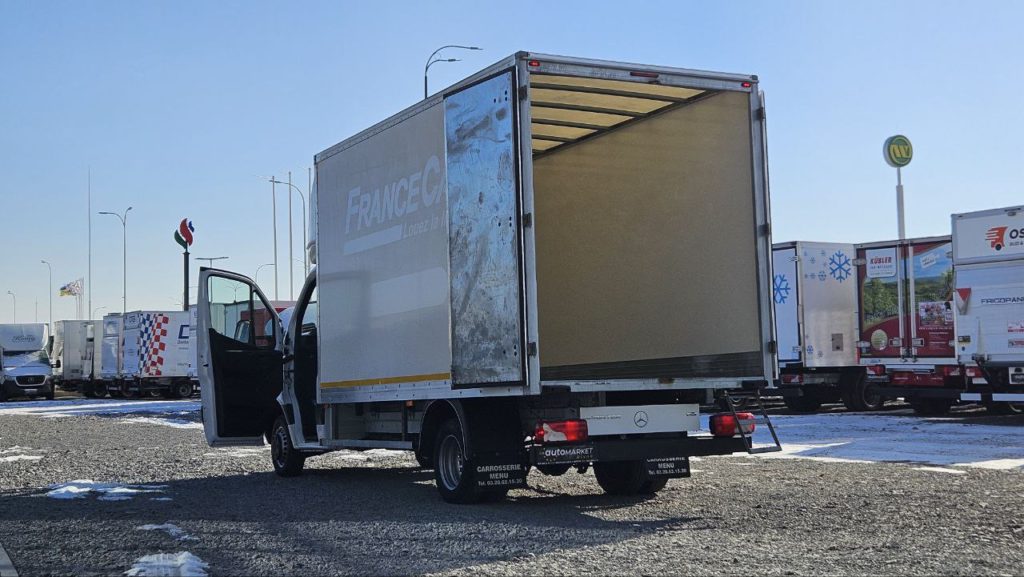 Mercedes Benz Sprinter 2021
