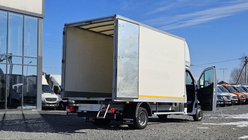 Mercedes Benz Sprinter 2021