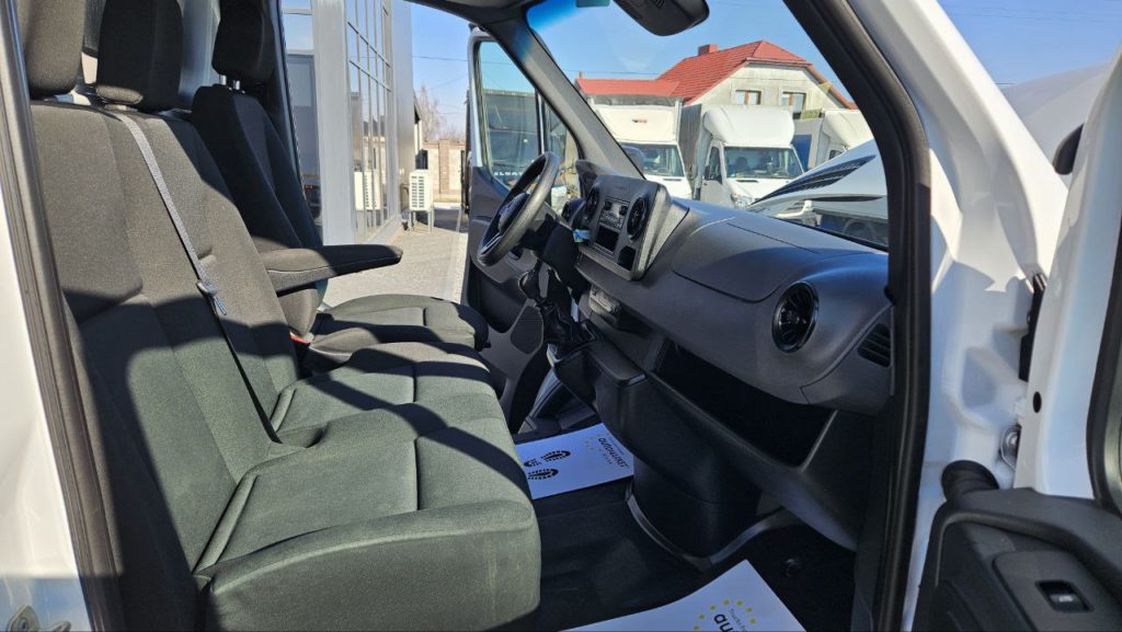 Mercedes Benz Sprinter 2021