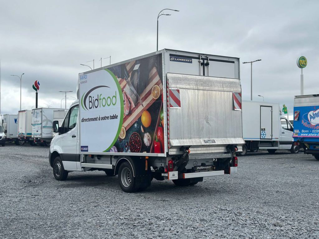 Mercedes-Benz Sprinter 2021