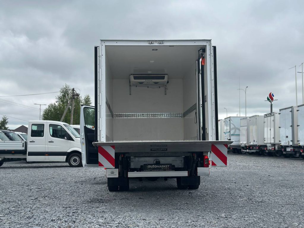 Mercedes-Benz Sprinter 2021