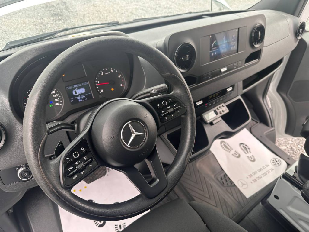 Mercedes-Benz Sprinter 2021