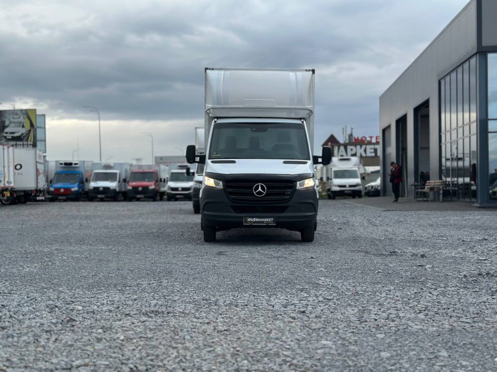 Mercedes-Benz Sprinter 2021