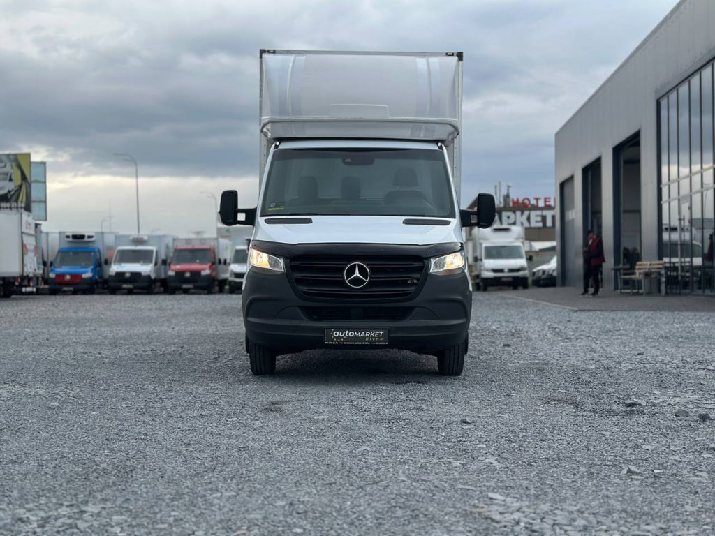 Mercedes-Benz Sprinter 2021