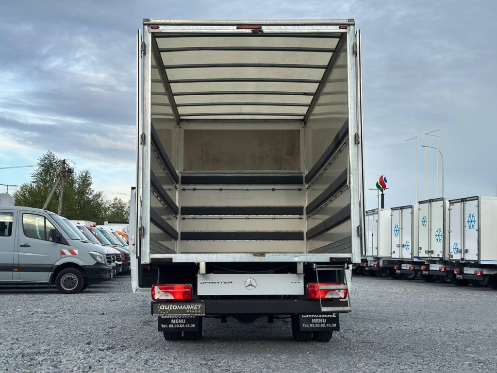 Mercedes-Benz Sprinter 2021