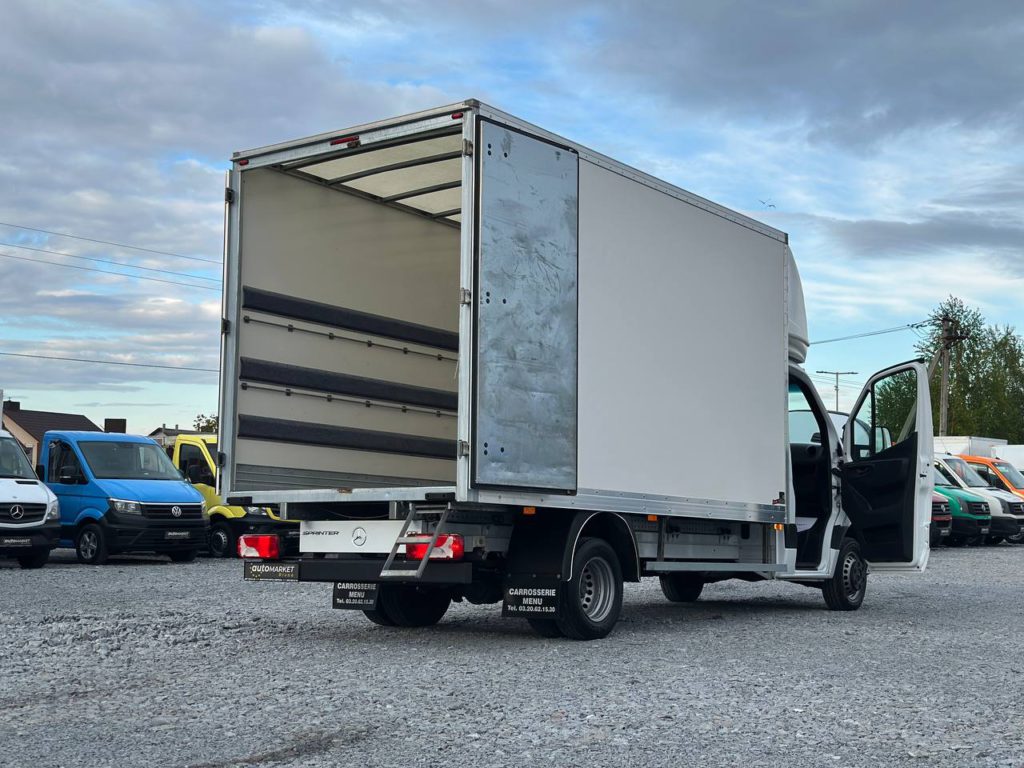 Mercedes-Benz Sprinter 2021