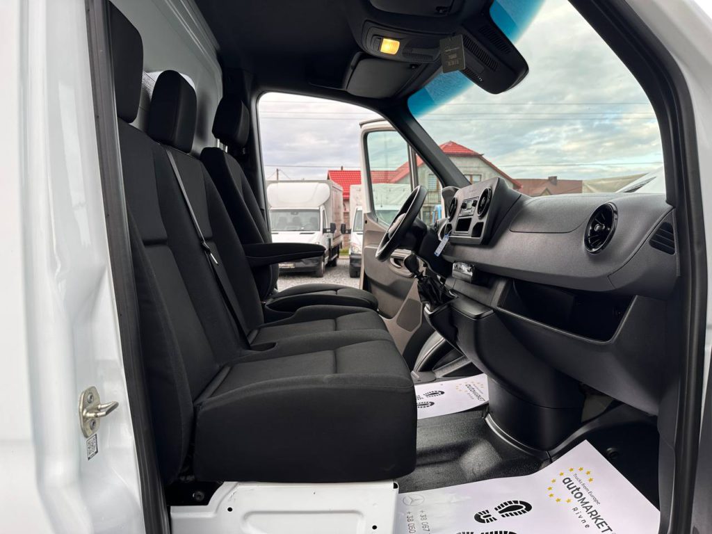 Mercedes-Benz Sprinter 2021