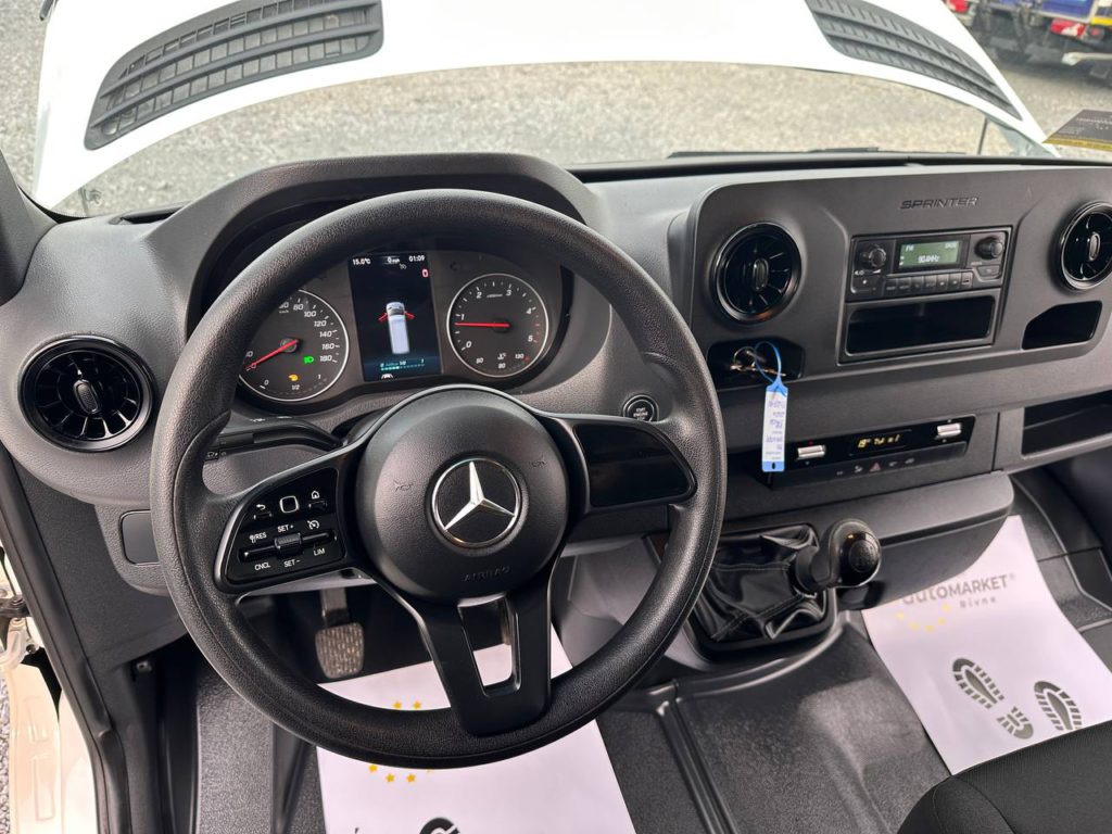 Mercedes-Benz Sprinter 2021