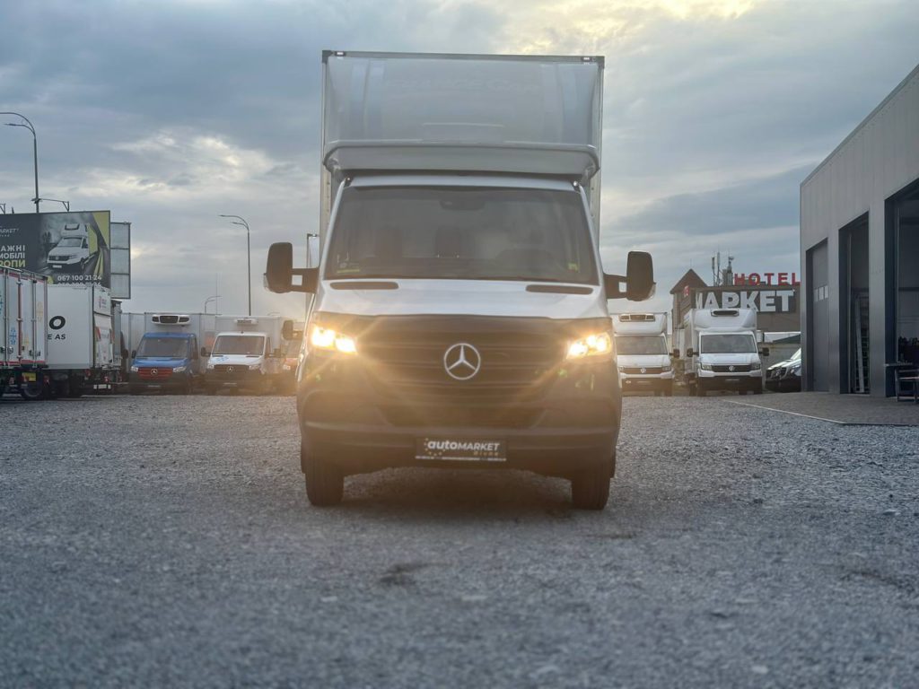 Mercedes-Benz Sprinter 2021