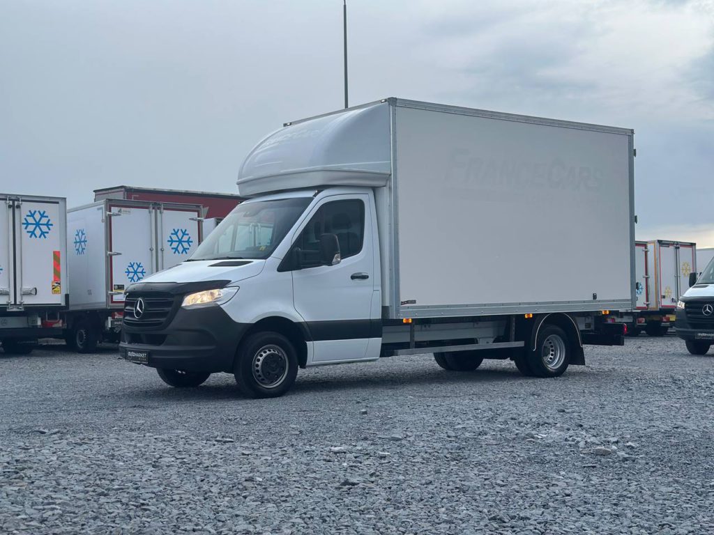 Mercedes-Benz Sprinter 2021