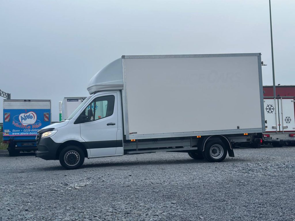 Mercedes-Benz Sprinter 2021