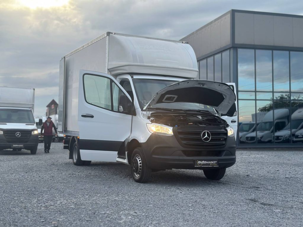 Mercedes-Benz Sprinter 2021