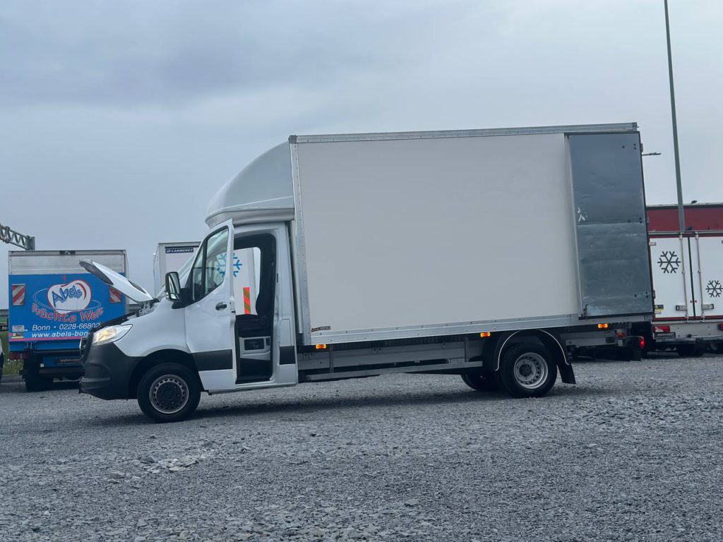 Mercedes-Benz Sprinter 2021