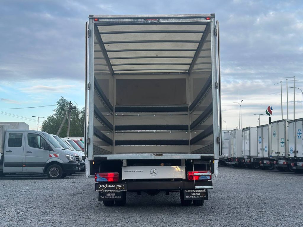Mercedes-Benz Sprinter 2021