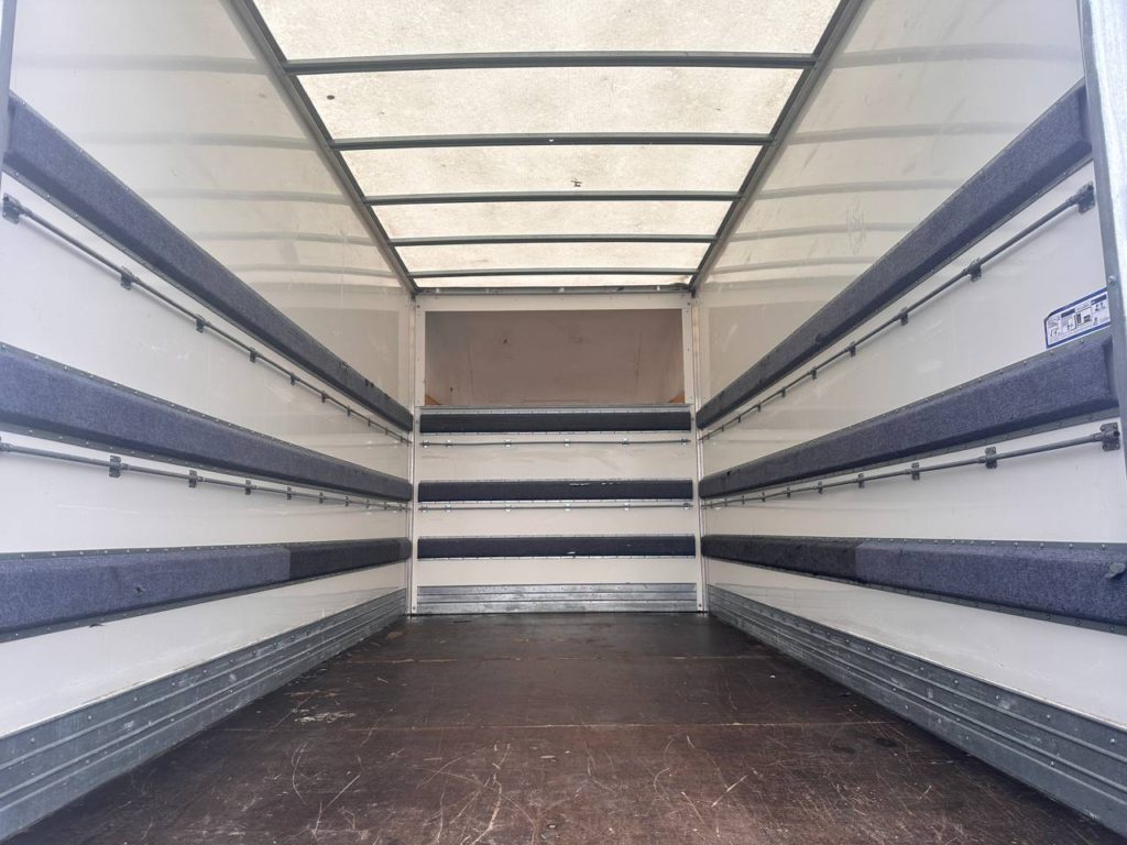 Mercedes-Benz Sprinter 2021