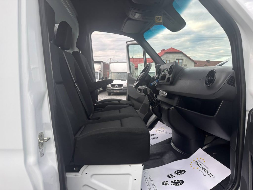 Mercedes-Benz Sprinter 2021