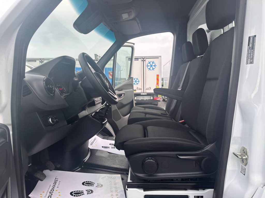 Mercedes-Benz Sprinter 2021