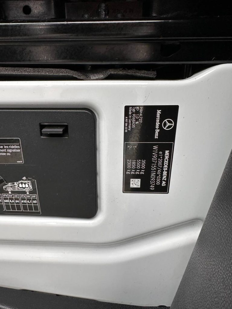 Mercedes-Benz Sprinter 2021