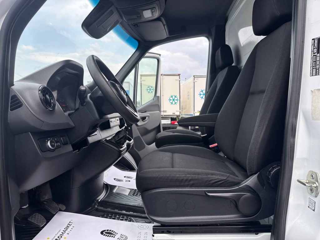 Mercedes-Benz Sprinter 2021
