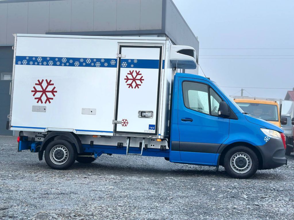 Mercedes-Benz Sprinter 2021