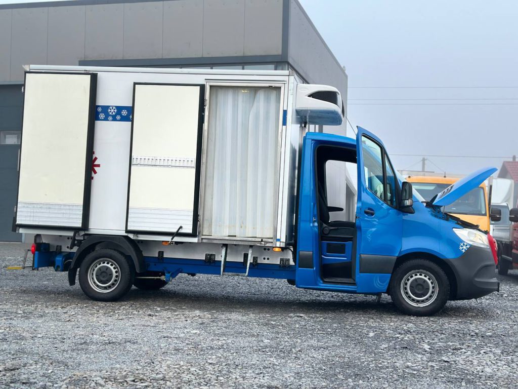 Mercedes-Benz Sprinter 2021