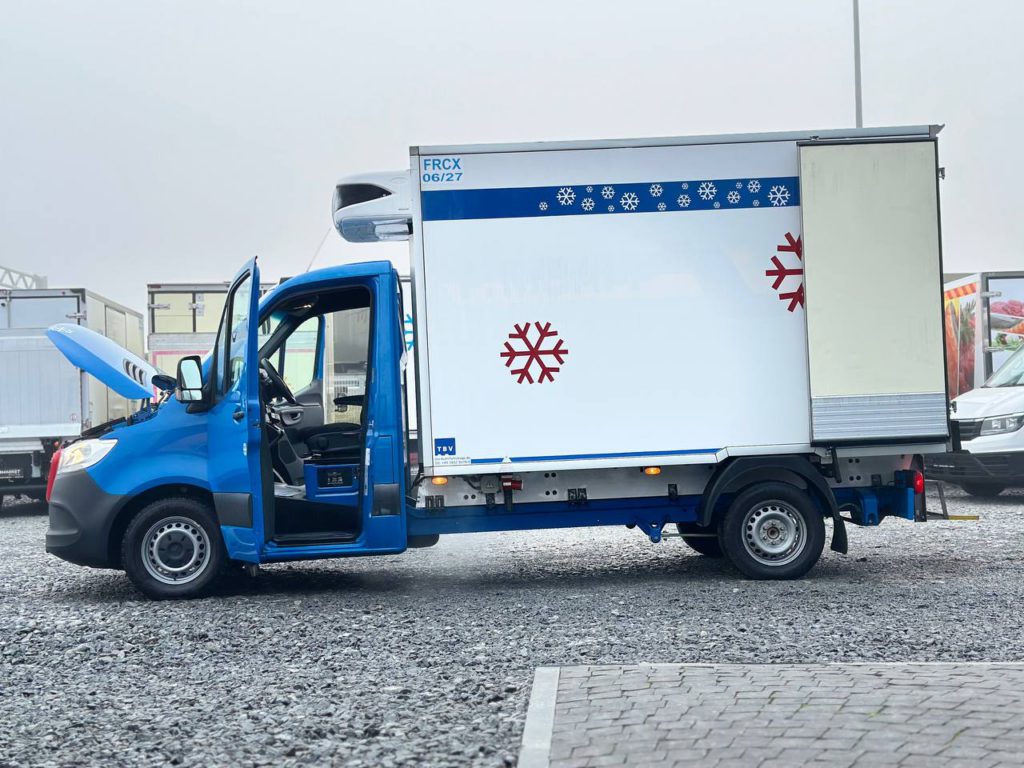 Mercedes-Benz Sprinter 2021