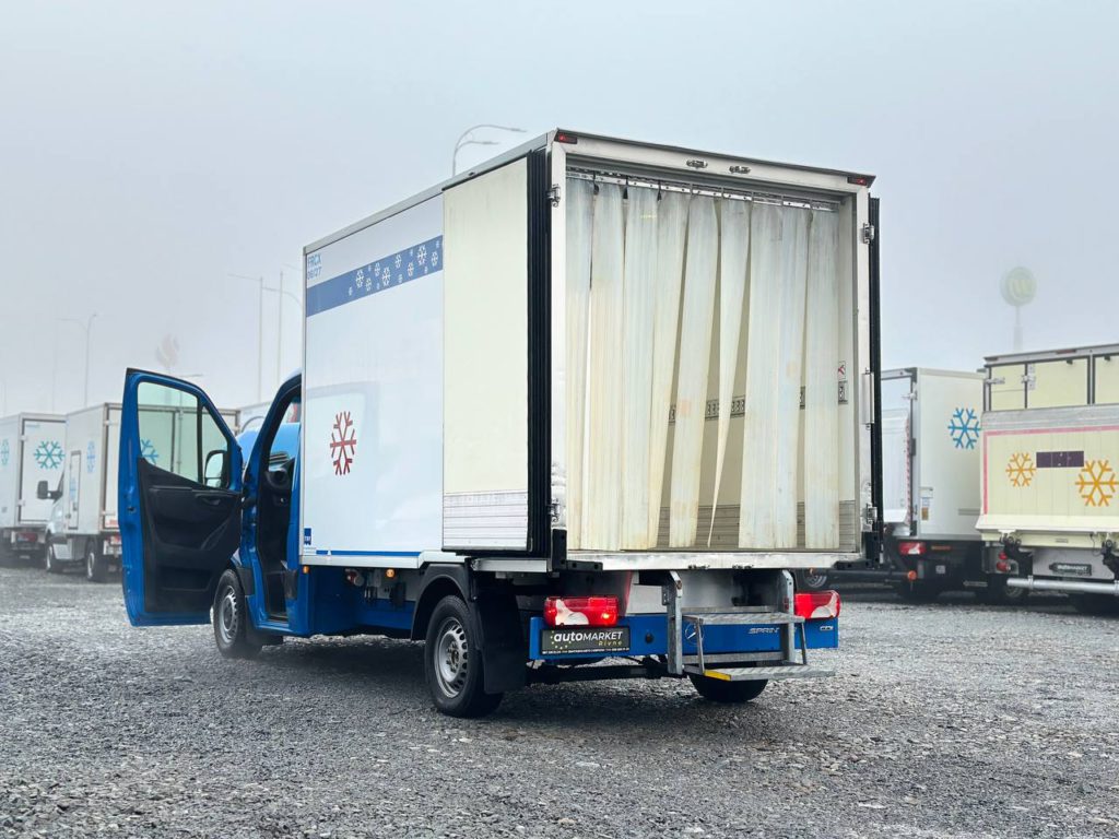 Mercedes-Benz Sprinter 2021