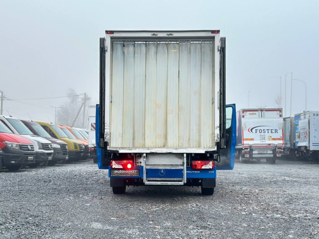 Mercedes-Benz Sprinter 2021