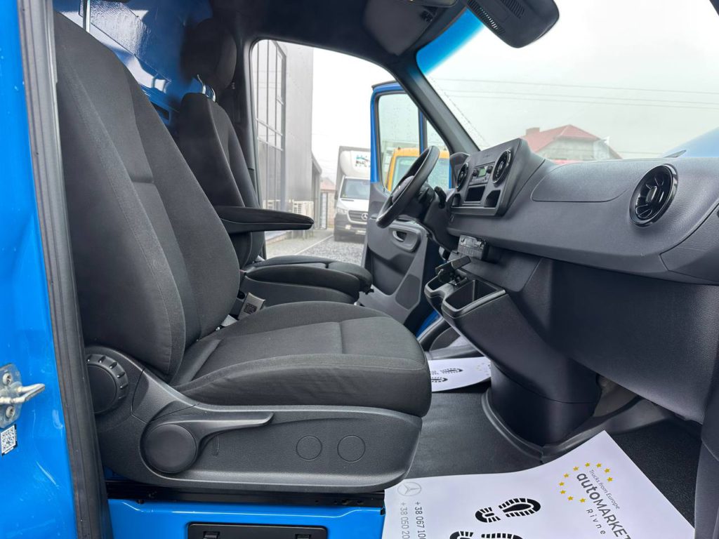 Mercedes-Benz Sprinter 2021