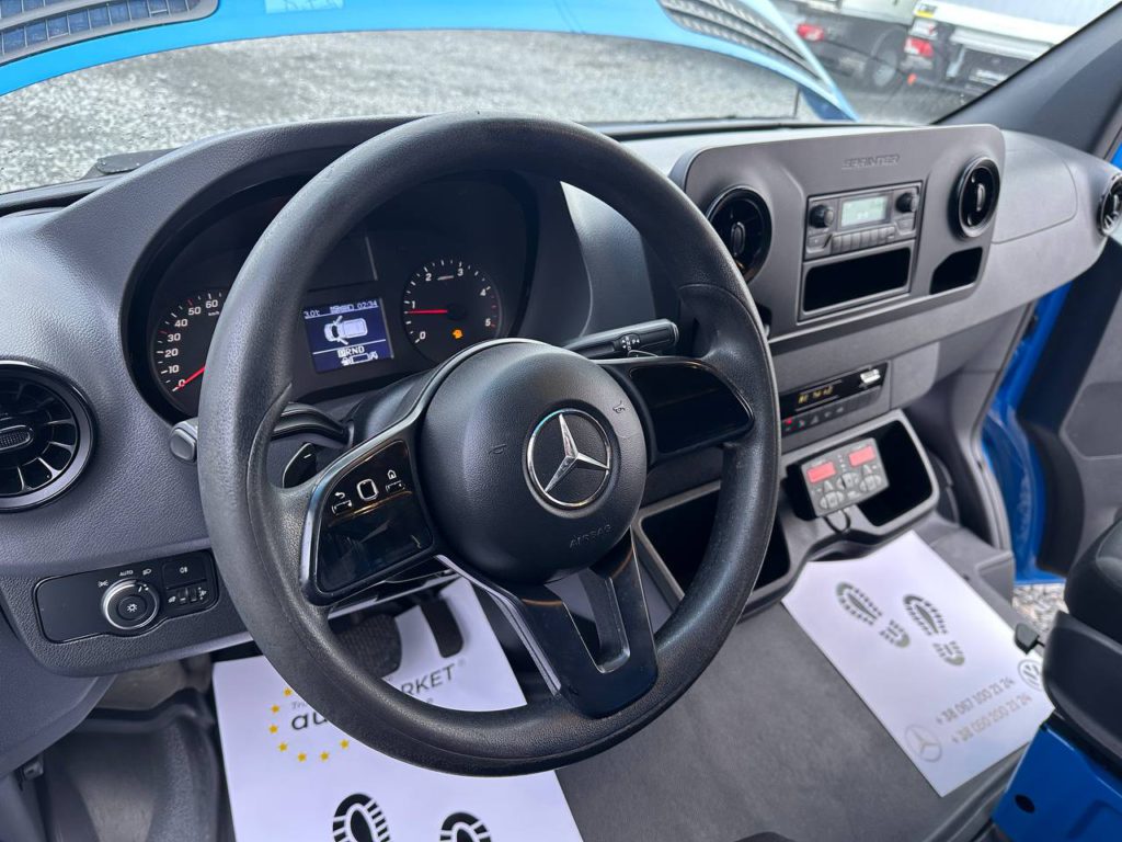 Mercedes-Benz Sprinter 2021