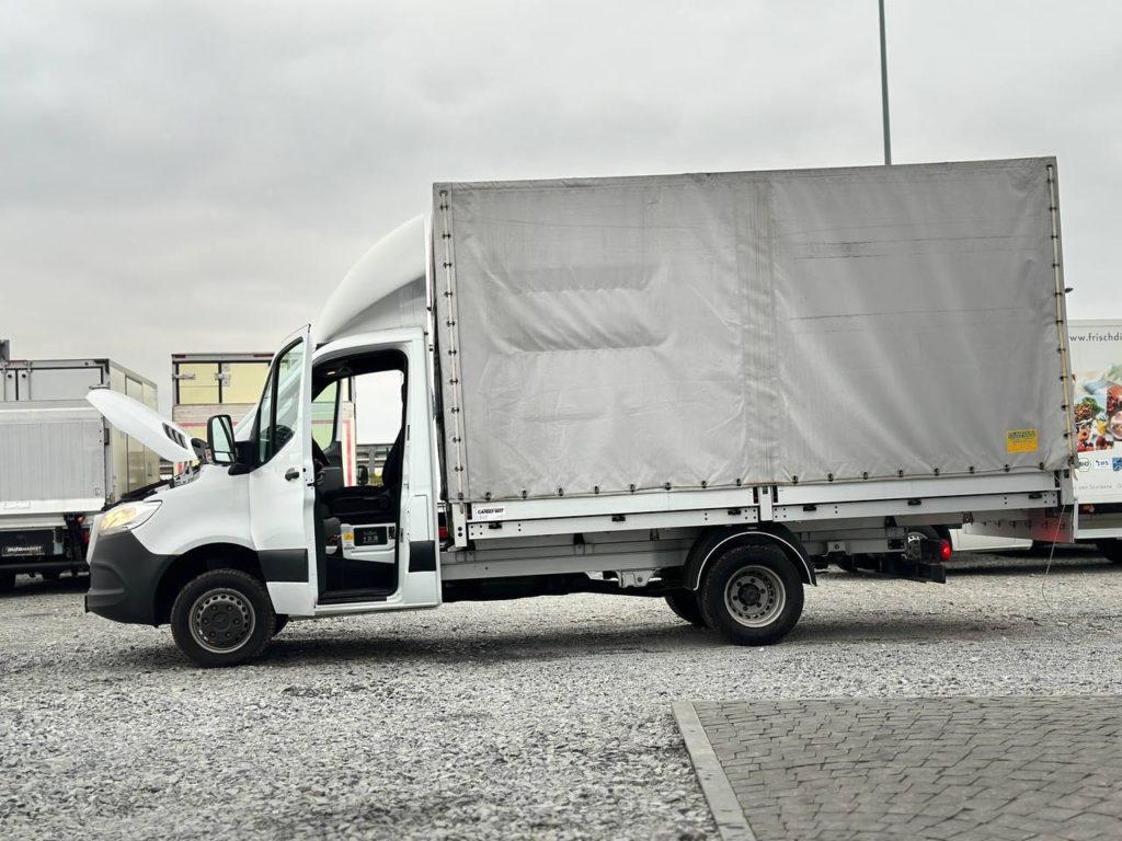 Mercedes-Benz Sprinter 2021