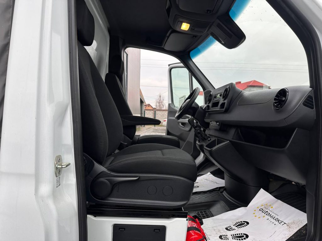 Mercedes-Benz Sprinter 2021