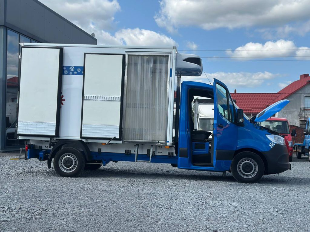 Mercedes-Benz Sprinter 2021