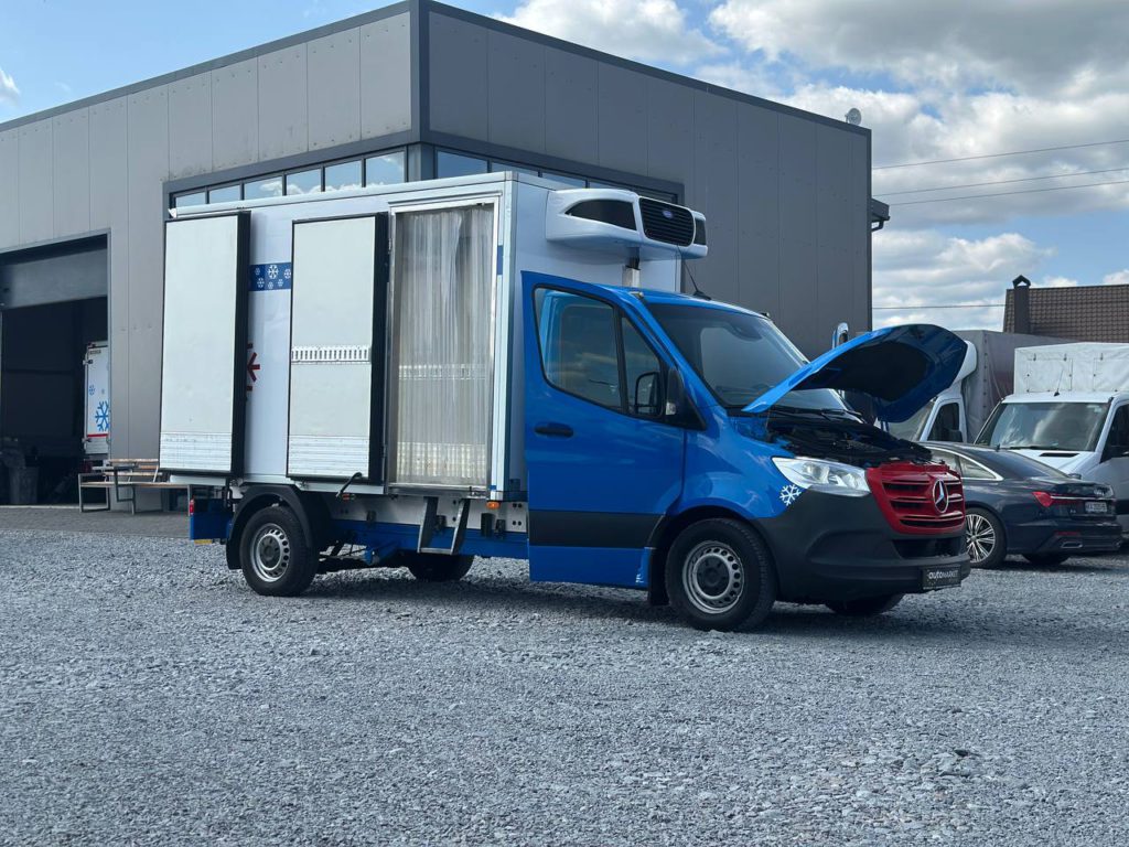 Mercedes-Benz Sprinter 2021