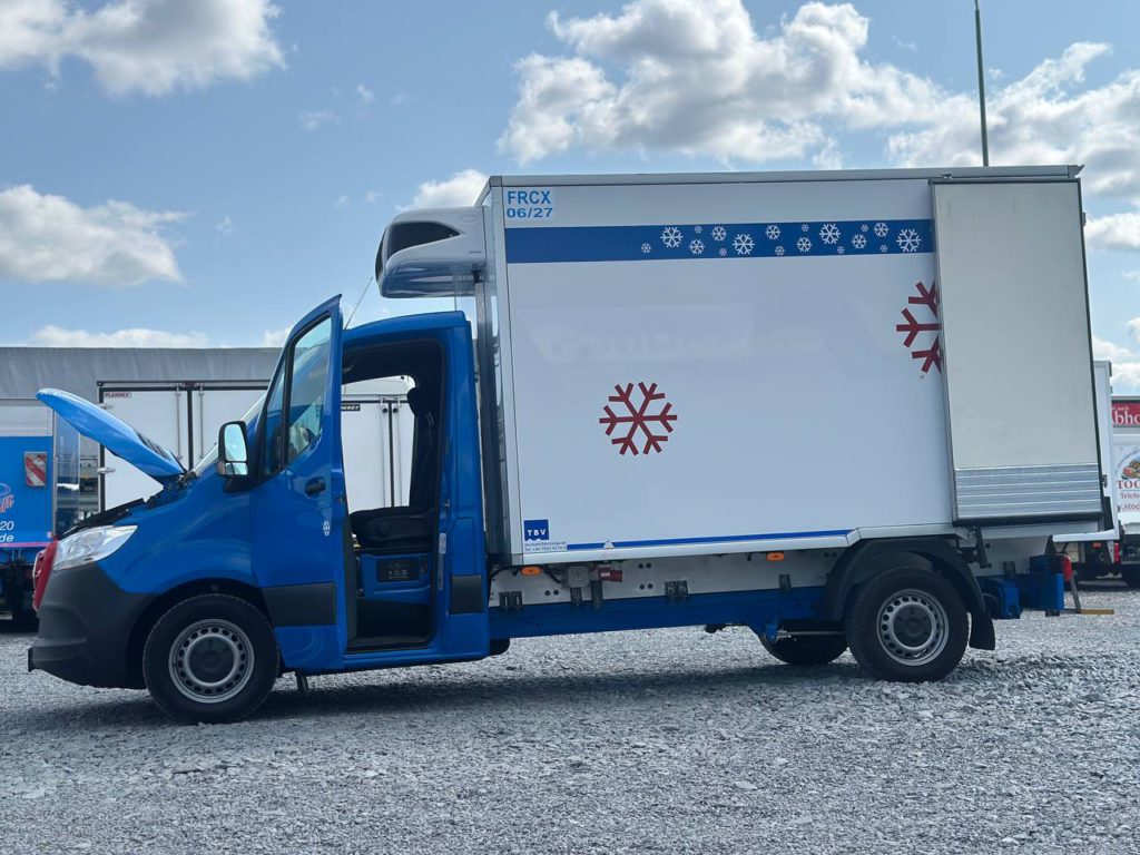 Mercedes-Benz Sprinter 2021