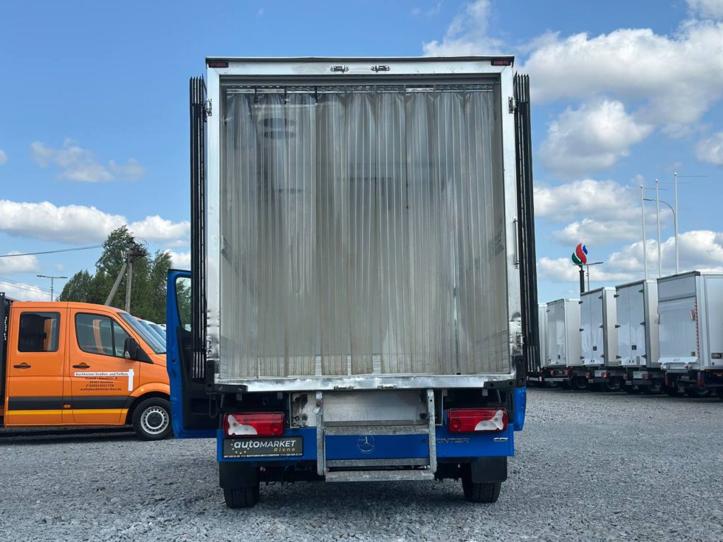 Mercedes-Benz Sprinter 2021