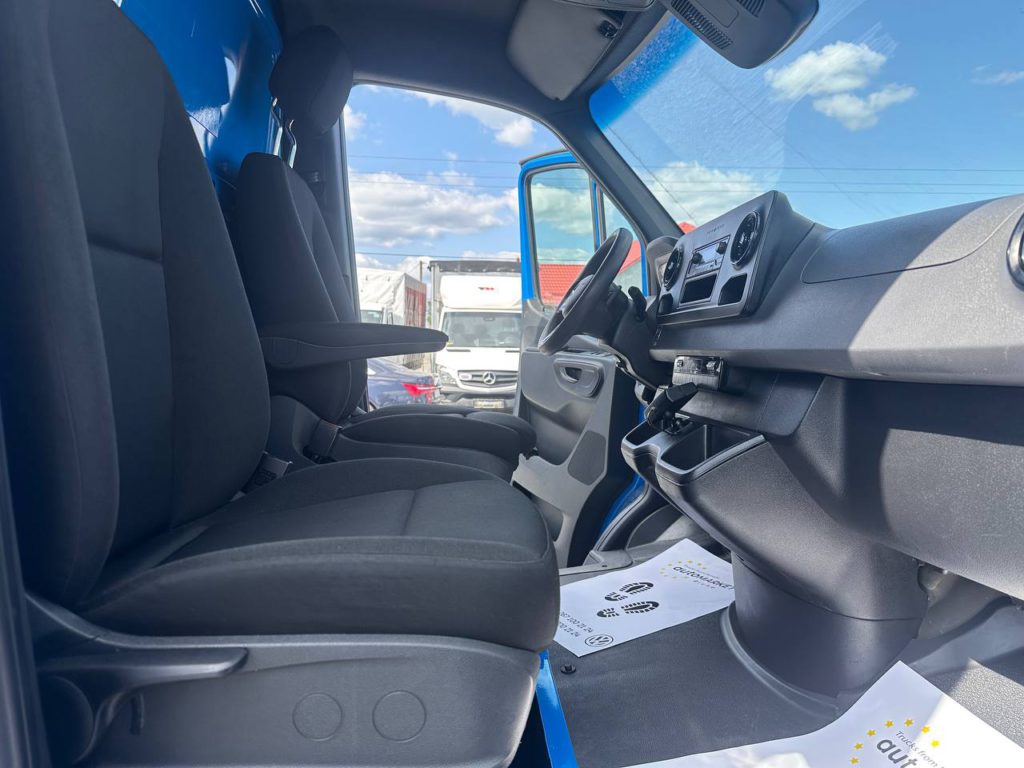 Mercedes-Benz Sprinter 2021