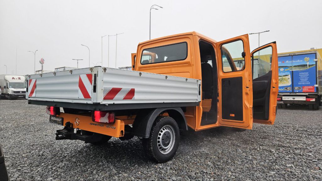 Mercedes-Benz Sprinter 2021